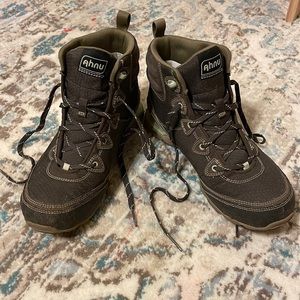 Women’s Ahnu hiking boots size 9